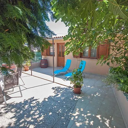 Apartman Kirac Pomer Exterior photo